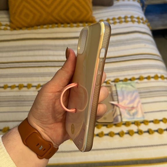 iPhone 13/14 pearl loopy case - Picture 2 of 6